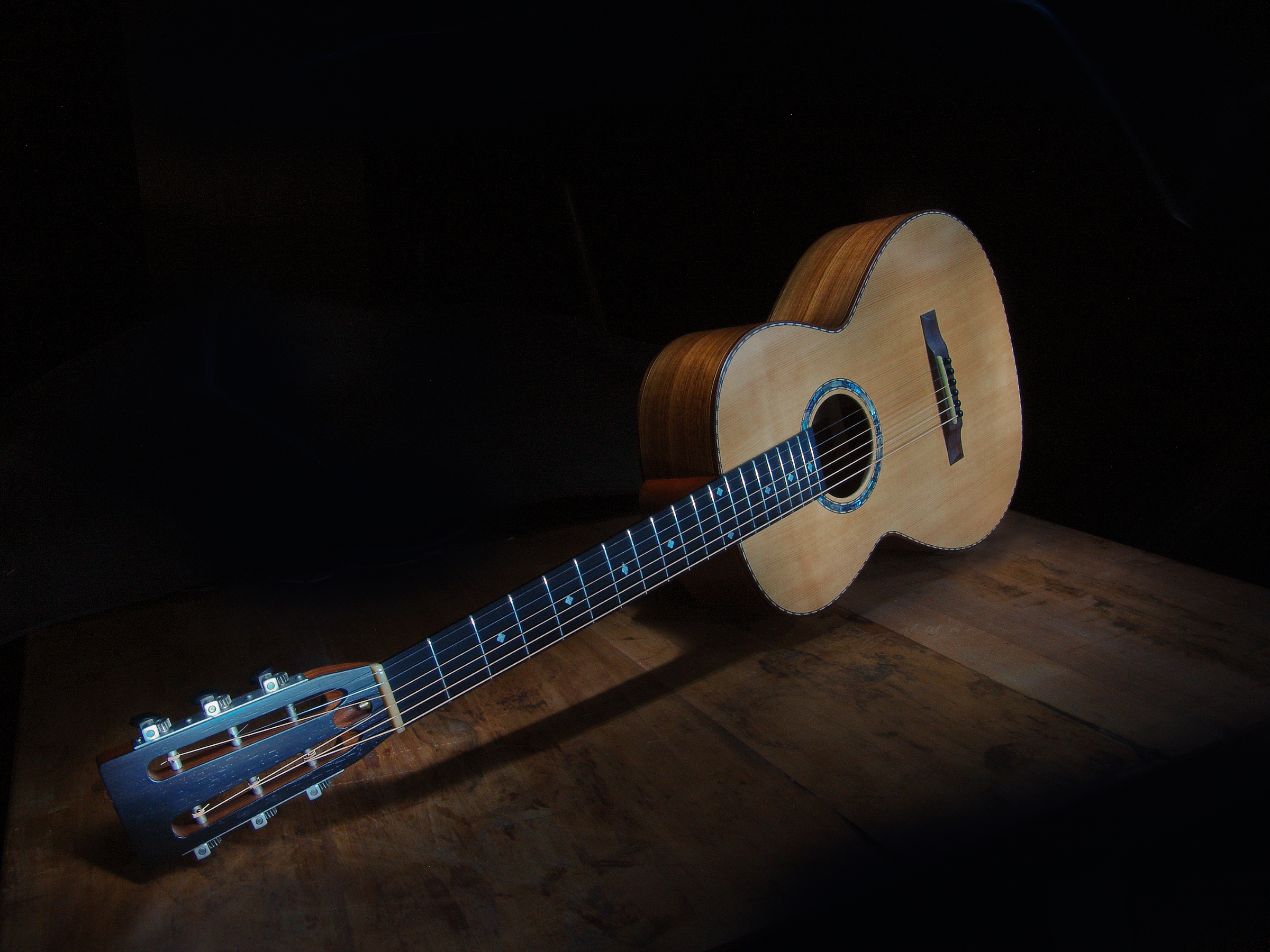 Guitar maker Peter Stephen's Parlour guitar for Bic Runga